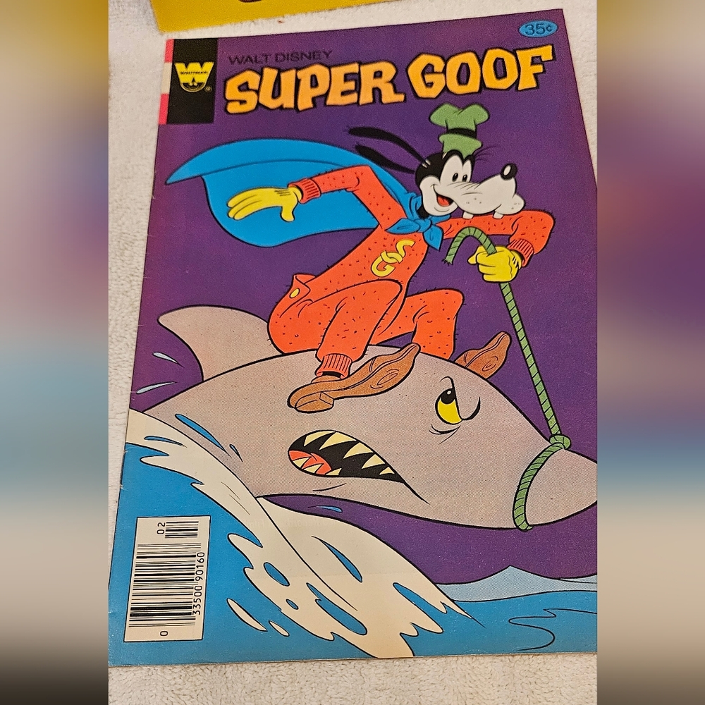 DISNEY COMICS- SET OF 4 - Picture 3 of 8